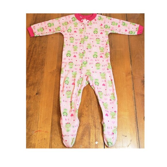 2 Pink Frog One Piece Zipper Sleepers for Baby 18 Months: Gerber & Just One You - Picture 8 of 11